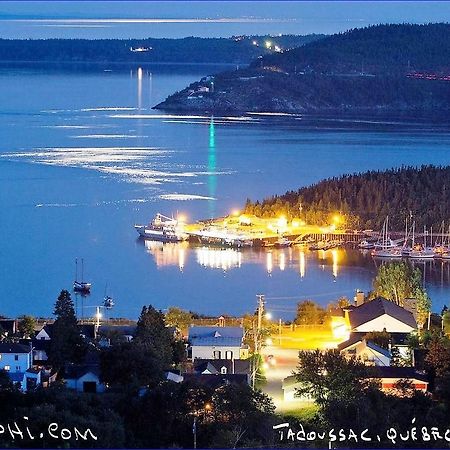 Gite Au Vieux Pommier Tadoussac Exterior foto