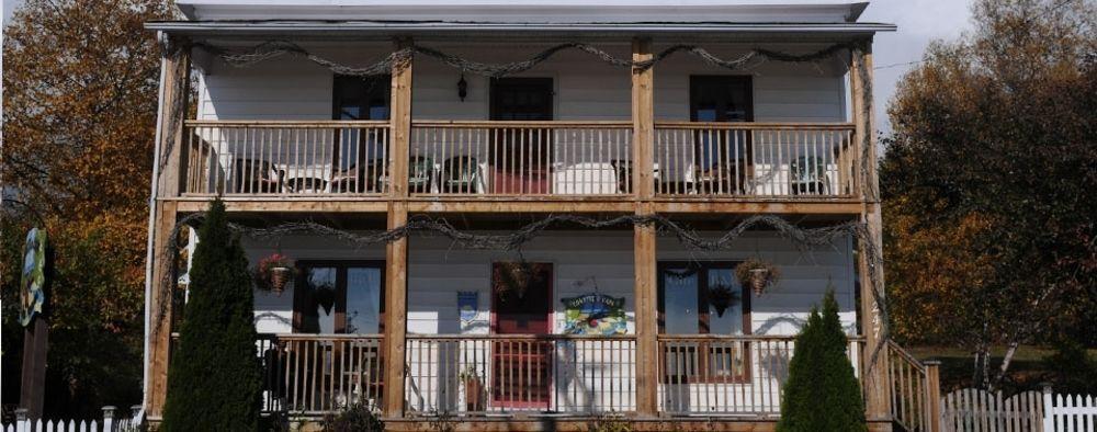 Gite Au Vieux Pommier Tadoussac Exterior foto