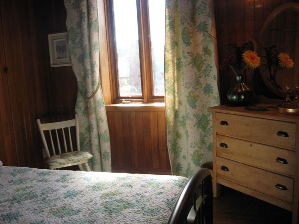 Gite Au Vieux Pommier Tadoussac Exterior foto